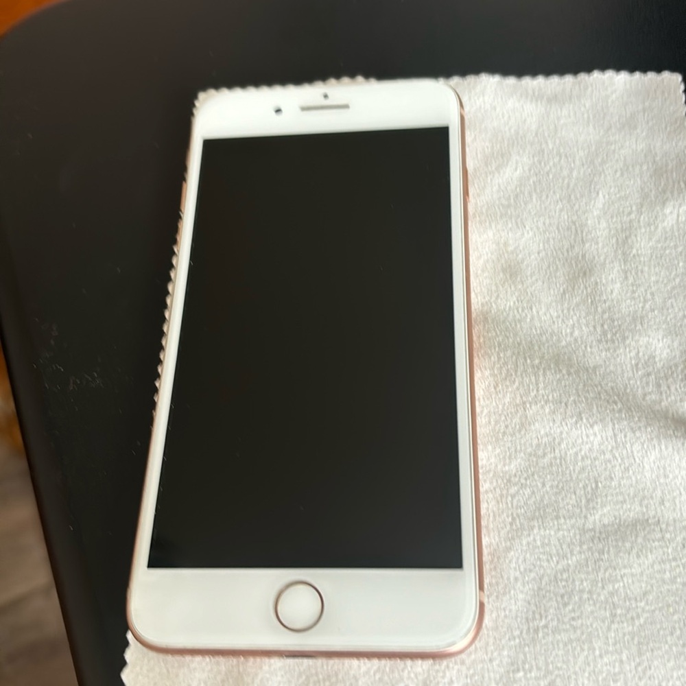 iPhone 8 Plus